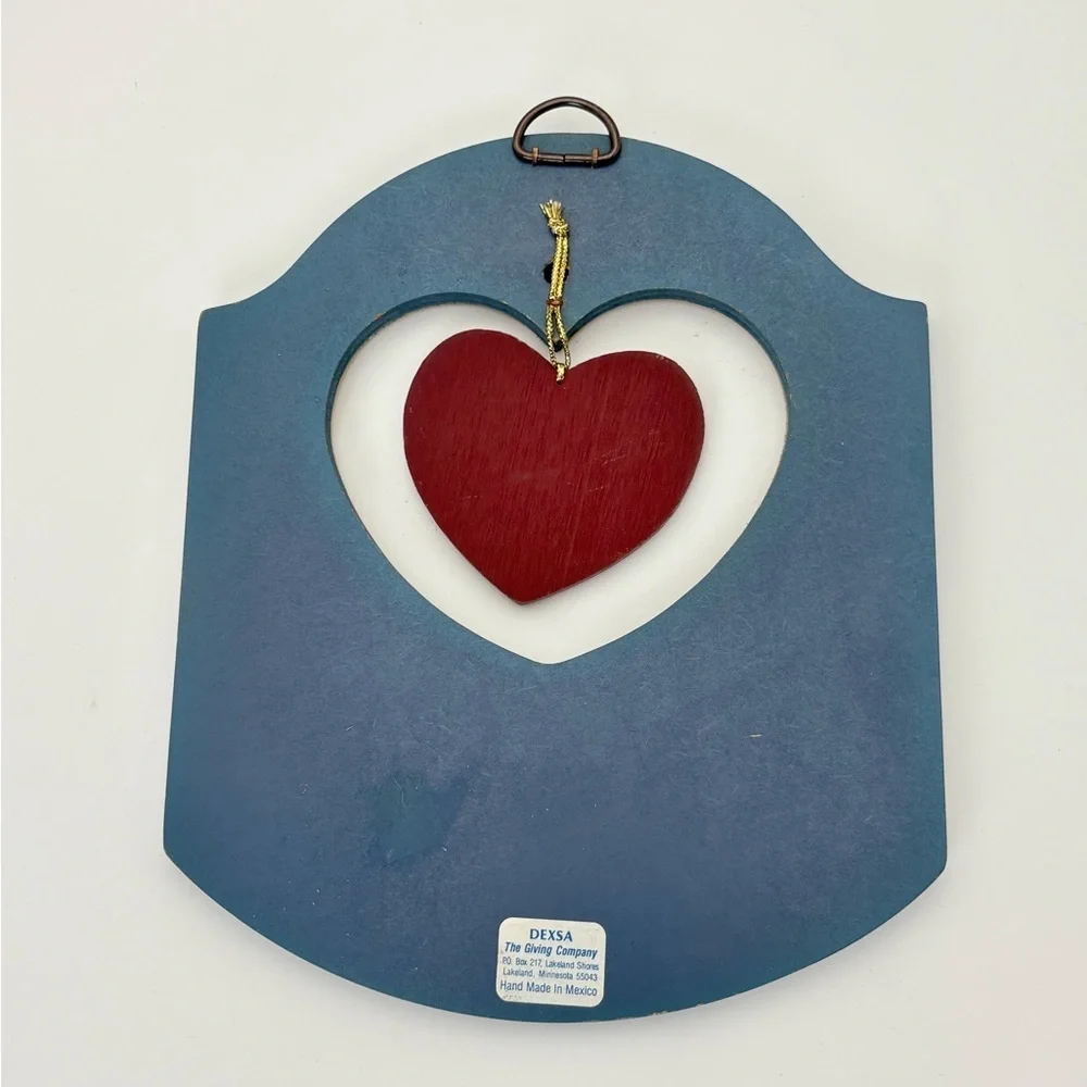 Vintage Heart-Shaped “Friends” Wooden Wall Plaque